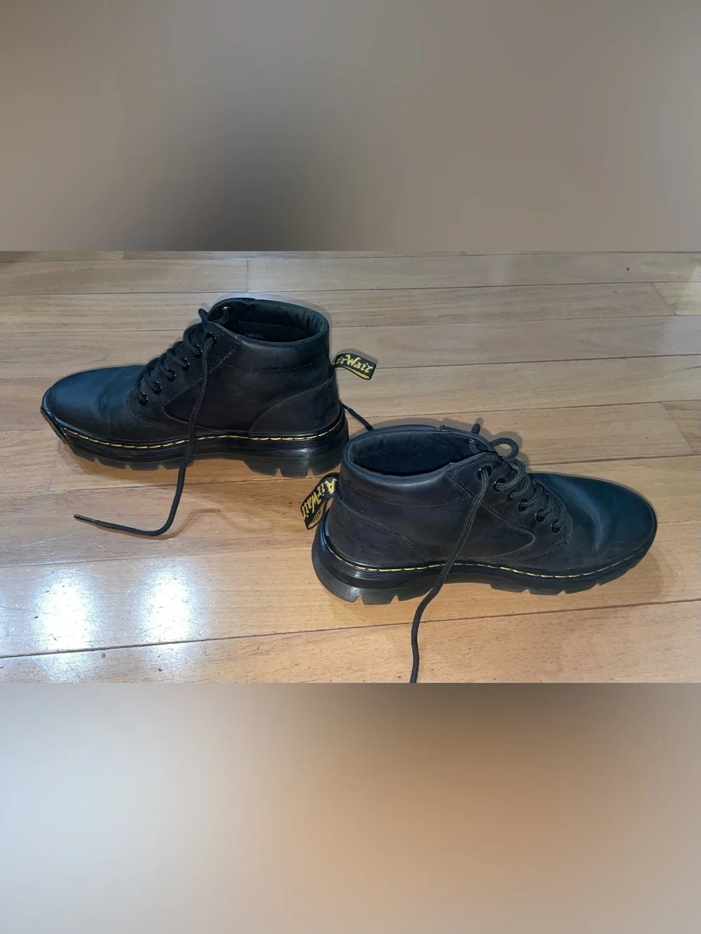 Dr. Martens Air Wair Black Bonny Leather Boots Mens 6 Women’s 7 Combat 6-Eye